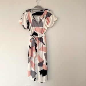 Multi color pattern midi summer dress! Never worn! Size Small